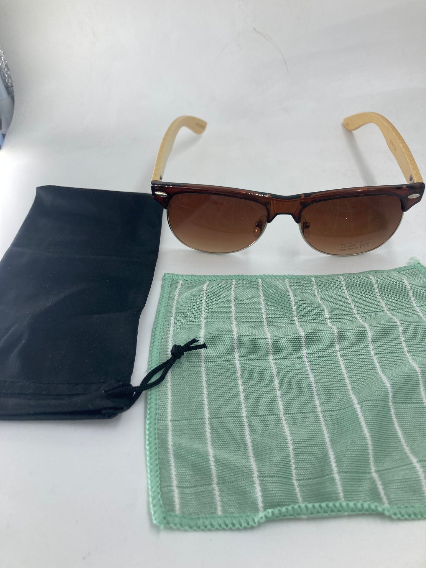 69. Sonnenbrille, Bügel aus Bambus und holz braun sonnenbrille,mit metal pip in ecke,mit braun linse,bügel aus bambus,uv400 schutz69